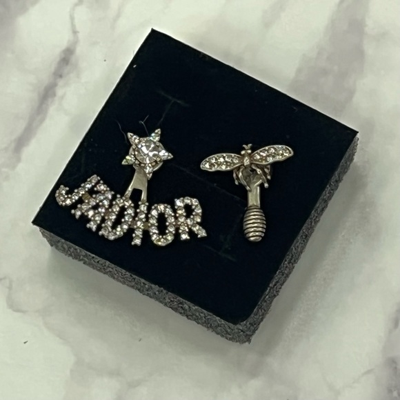 Christian Dior | J’Adior asymmetrical crystal star & bee earrings - Picture 7 of 8